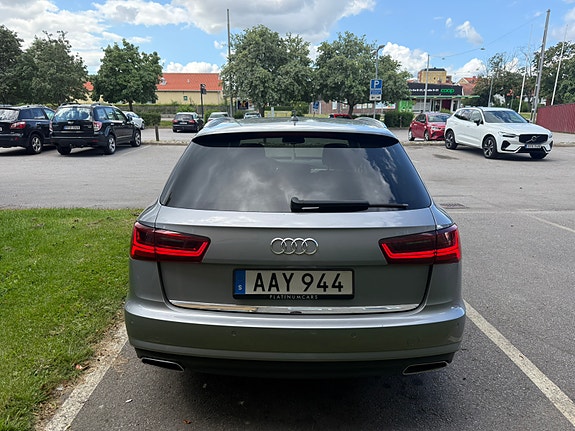 Audi A6 4 of 5