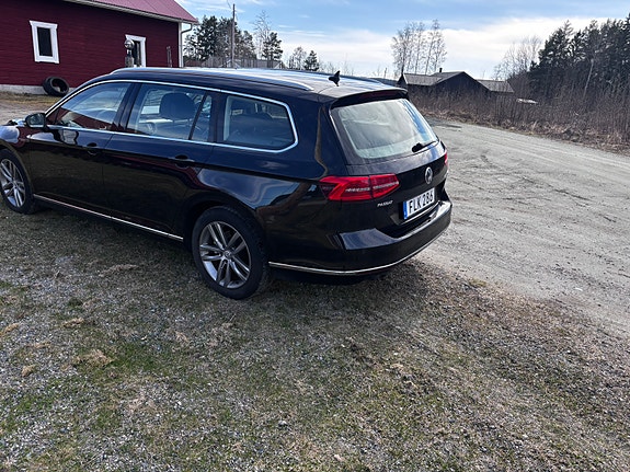 Volkswagen Passat 4 of 5