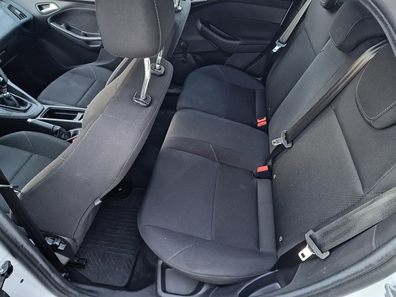 Ford Focus 6 of 11
