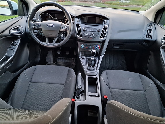 Ford Focus 5 of 5