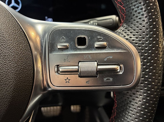 Mercedes-Benz B180 16 of 25