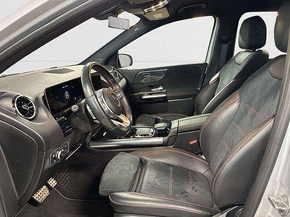 Mercedes-Benz B180 9 of 25