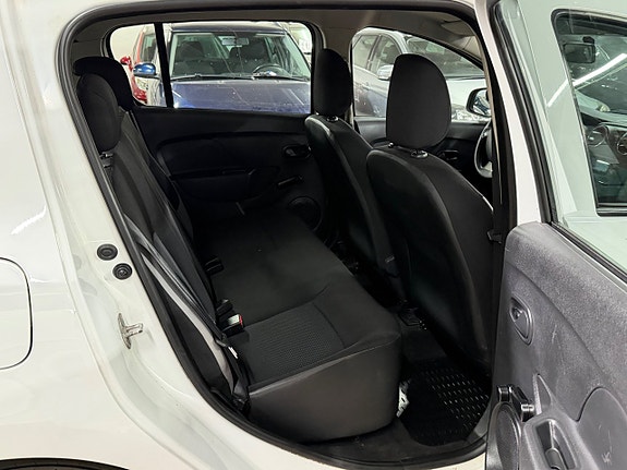 Dacia Sandero 10 of 14