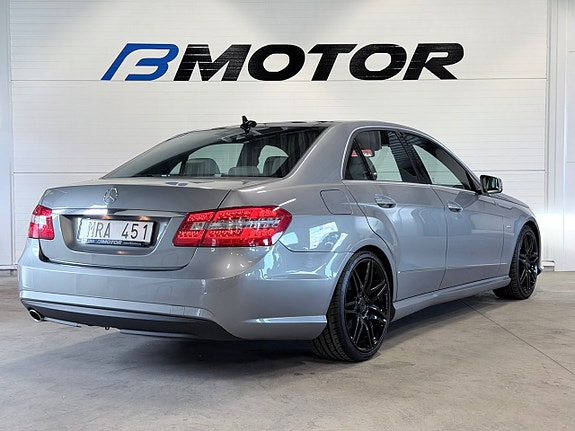 Mercedes-Benz E220 6 of 19