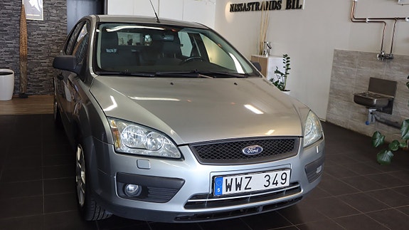 Ford Focus 5 of 5
