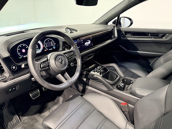 Porsche Cayenne 20 of 30