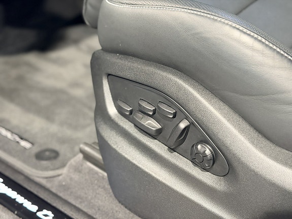 Porsche Cayenne 19 of 30