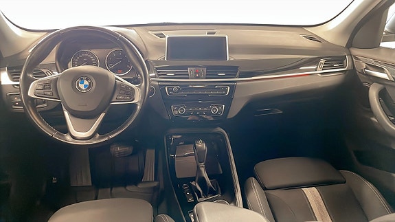 BMW X1 4 of 5