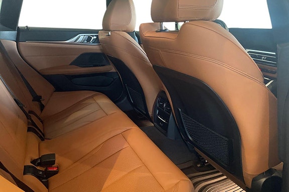 BMW i4 6 of 16