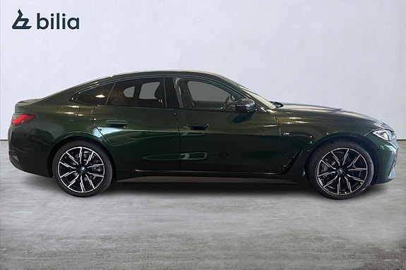 BMW i4 14 of 16