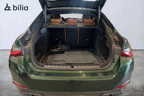 BMW i4 9 of 16