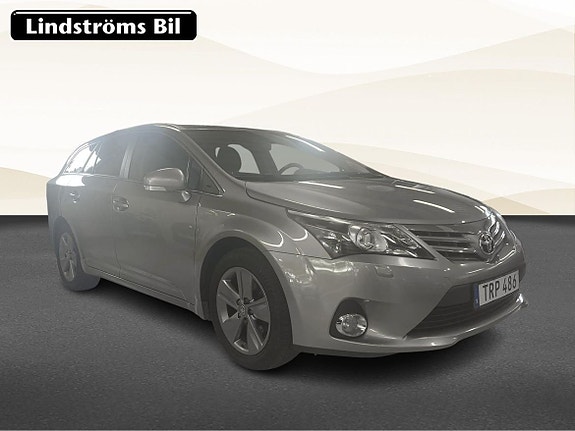 Toyota Avensis 3 of 5