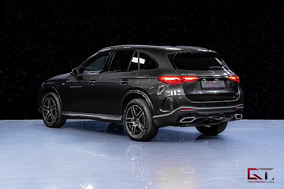 Mercedes-Benz GLC300 e 6 of 20