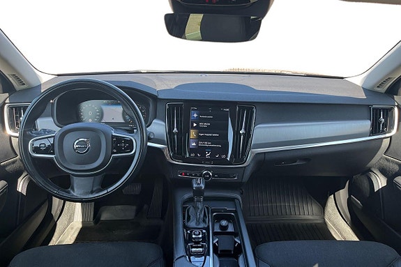 Volvo V90 14 of 30