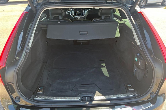 Volvo V90 28 of 30