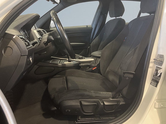 BMW 118i 7 of 19