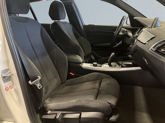 BMW 118i 9 of 19