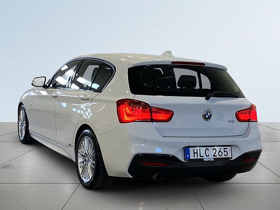 BMW 118i 5 of 5