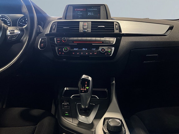 BMW 118i 10 of 19