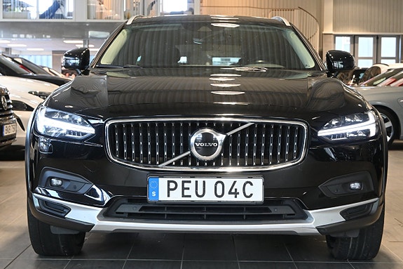Volvo V90 Cross Country 5 of 5