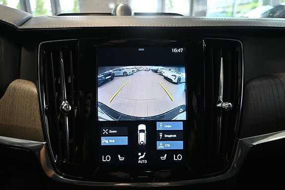 Volvo V90 Cross Country 23 of 25