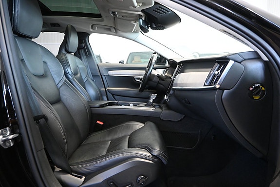 Volvo V90 Cross Country 11 of 25