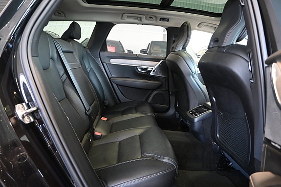 Volvo V90 Cross Country 13 of 25
