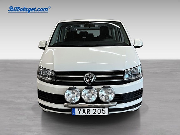 Volkswagen Caravelle 2 of 5