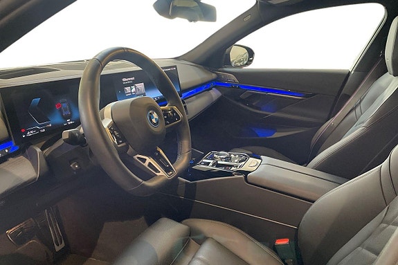 BMW 530e 11 of 17