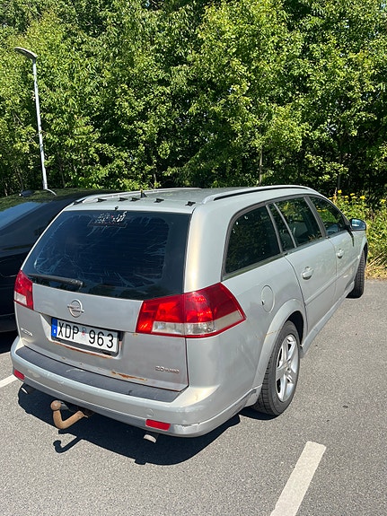 Opel Vectra 2 of 4