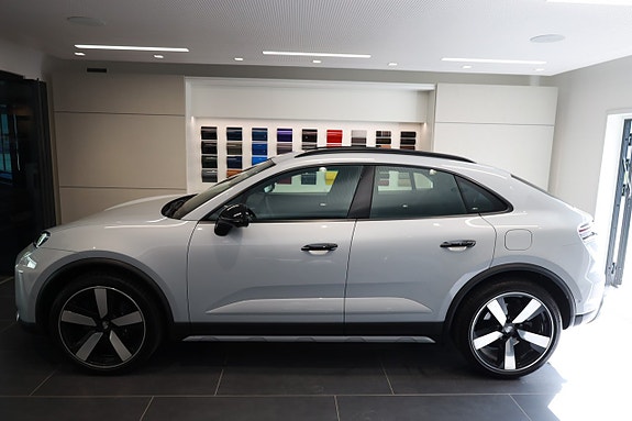 Porsche Macan 4 6 of 28