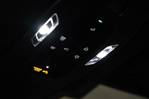 Porsche Macan 4 20 of 28
