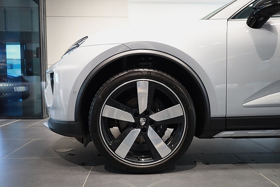 Porsche Macan 4 7 of 28