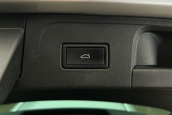 Volkswagen Passat 15 of 30