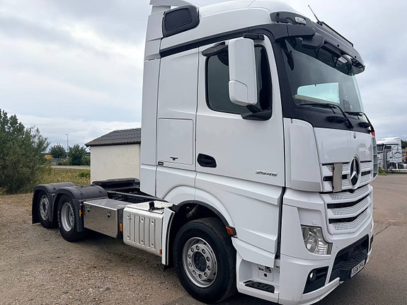 Mercedes-Benz Actros 2545 2 of 12