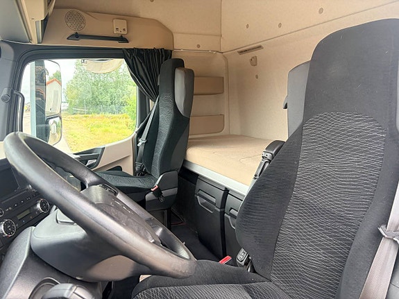Mercedes-Benz Actros 2545 6 of 12