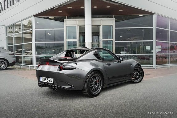 Mazda MX-5 2 of 5