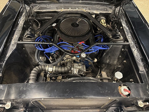 Ford Mustang 18 of 20