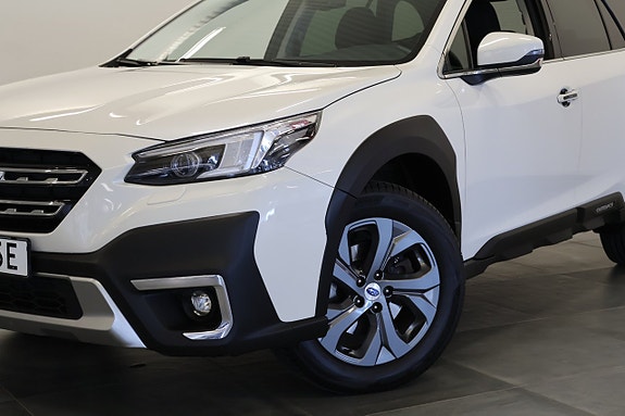 Subaru Outback 2 of 5