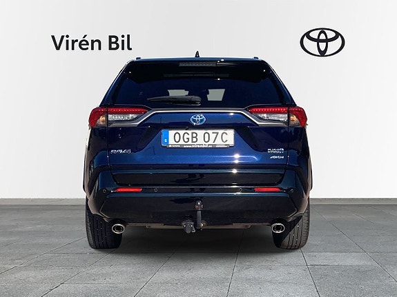 Toyota RAV4 Plug-in Hybrid 5 of 5