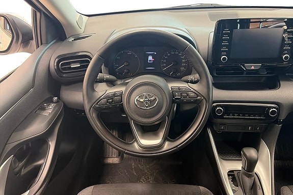 Toyota Yaris 9 of 10