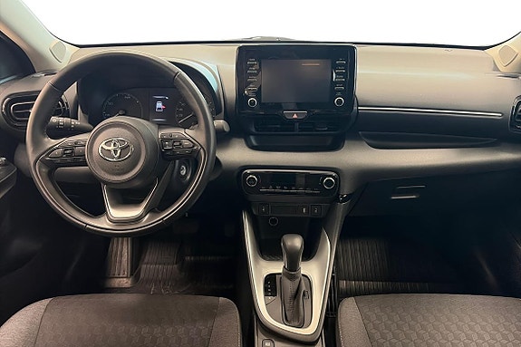 Toyota Yaris 8 of 10