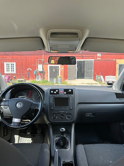 Volkswagen Golf V 5 of 6