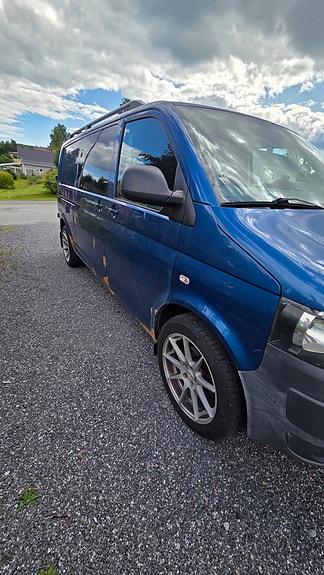 Volkswagen Transporter 2 of 3