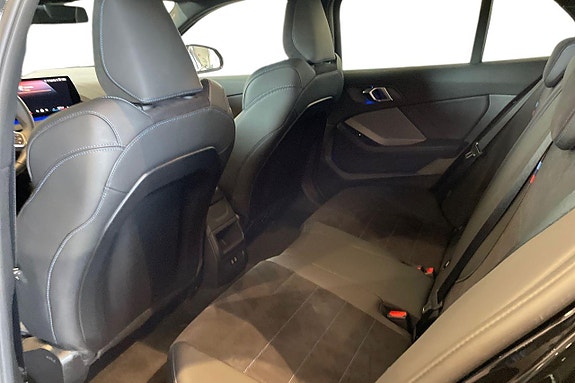 BMW 120 9 of 16