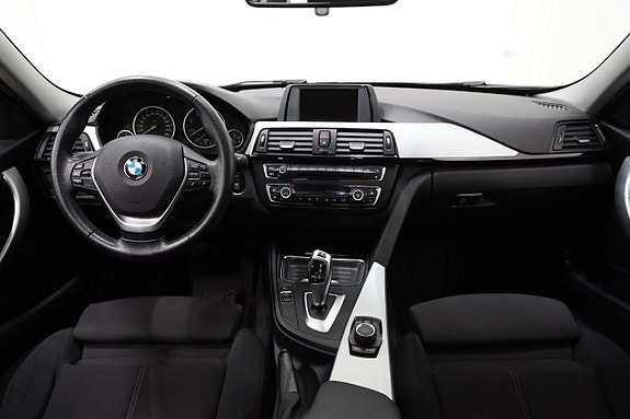 BMW 320d 14 of 19