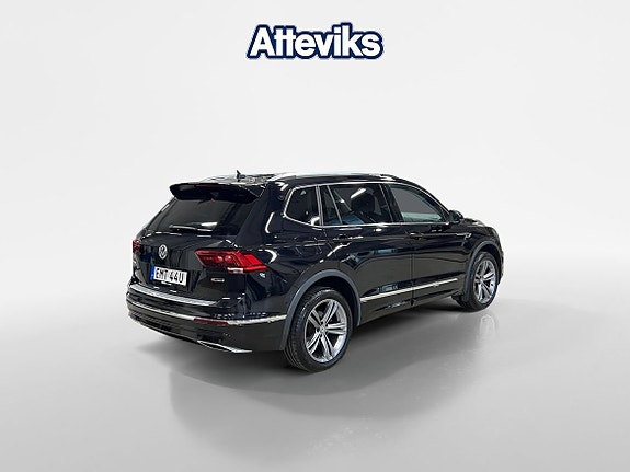 Volkswagen Tiguan Allspace 3 of 5