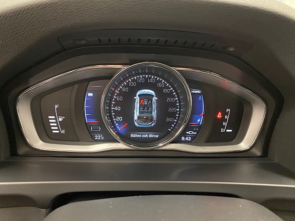 Volvo V60 18 of 22