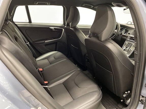 Volvo V60 16 of 22
