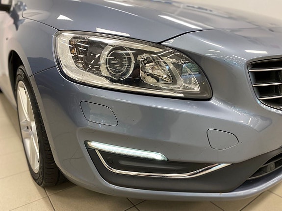 Volvo V60 5 of 22